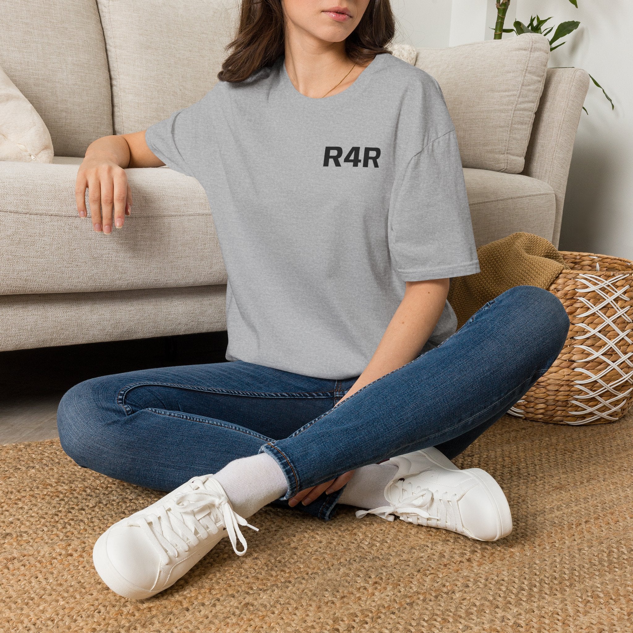 R4R Minimal Logo T-Shirt — Classic Chest Print Casual Tee